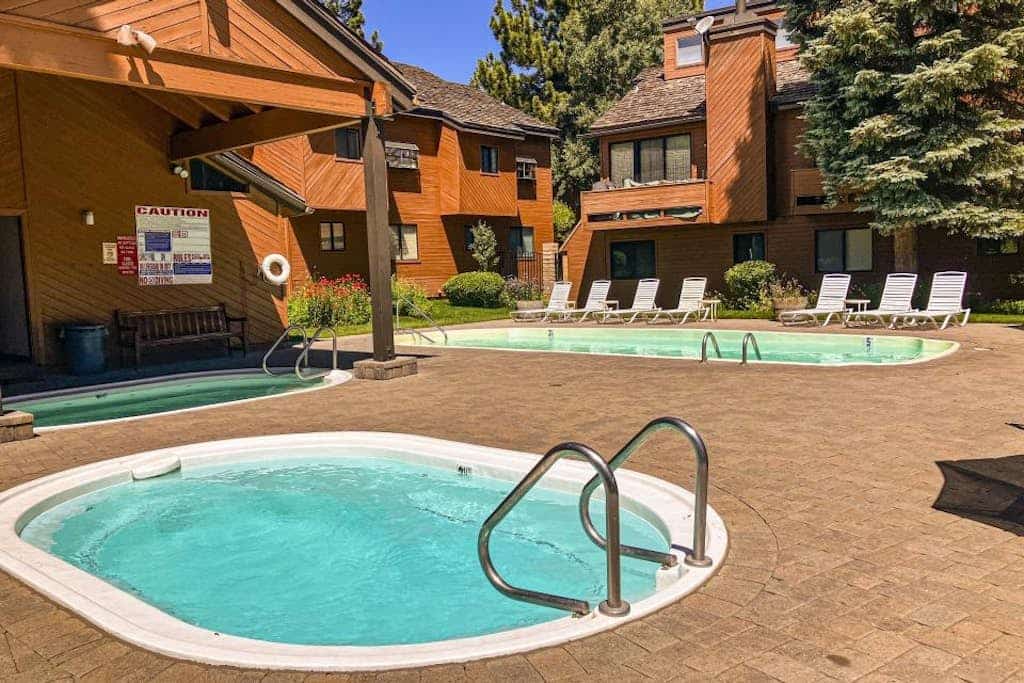 Enjoy a Shared Hot Tub, Sauna & Pool When Staying in This Spacious Condo