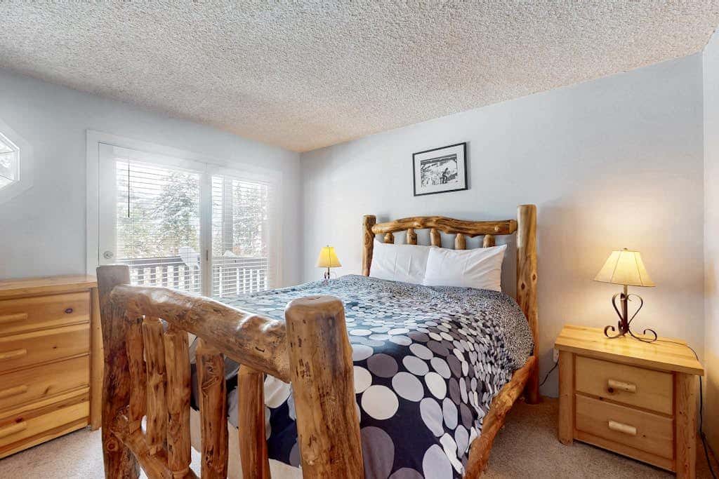 Mammoth View Villas 30