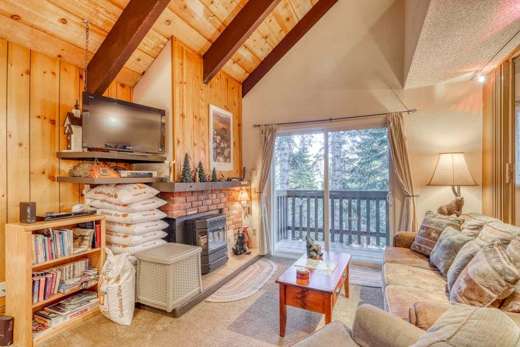 Mammoth View Villas 35