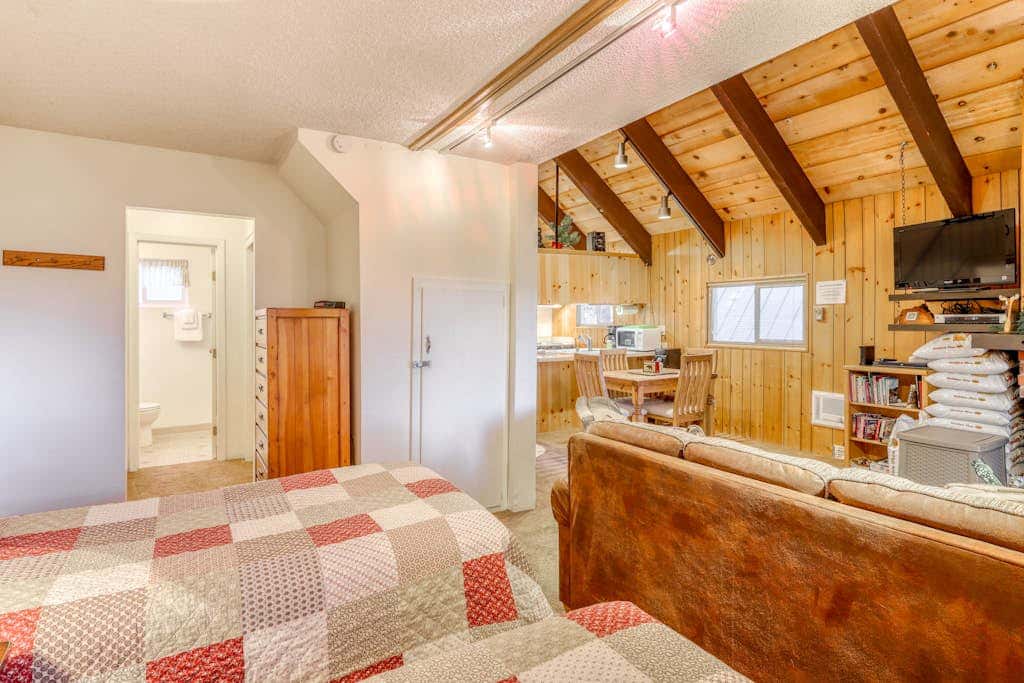 Mammoth View Villas 35