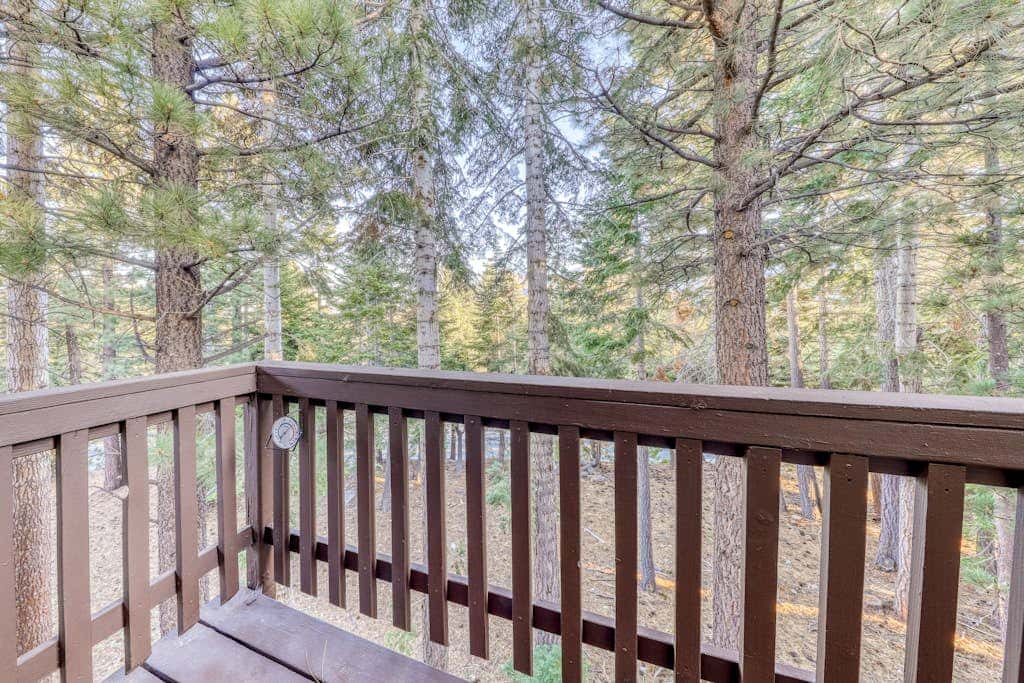 Mammoth View Villas 35