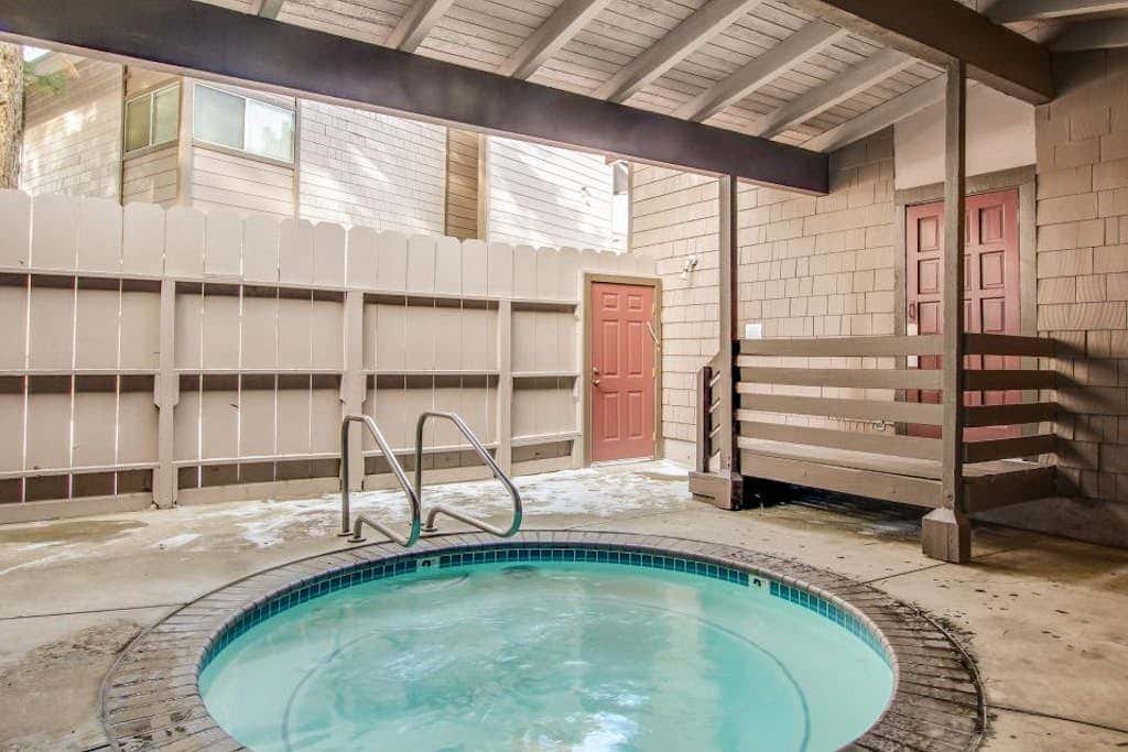 Sierra Manors 145