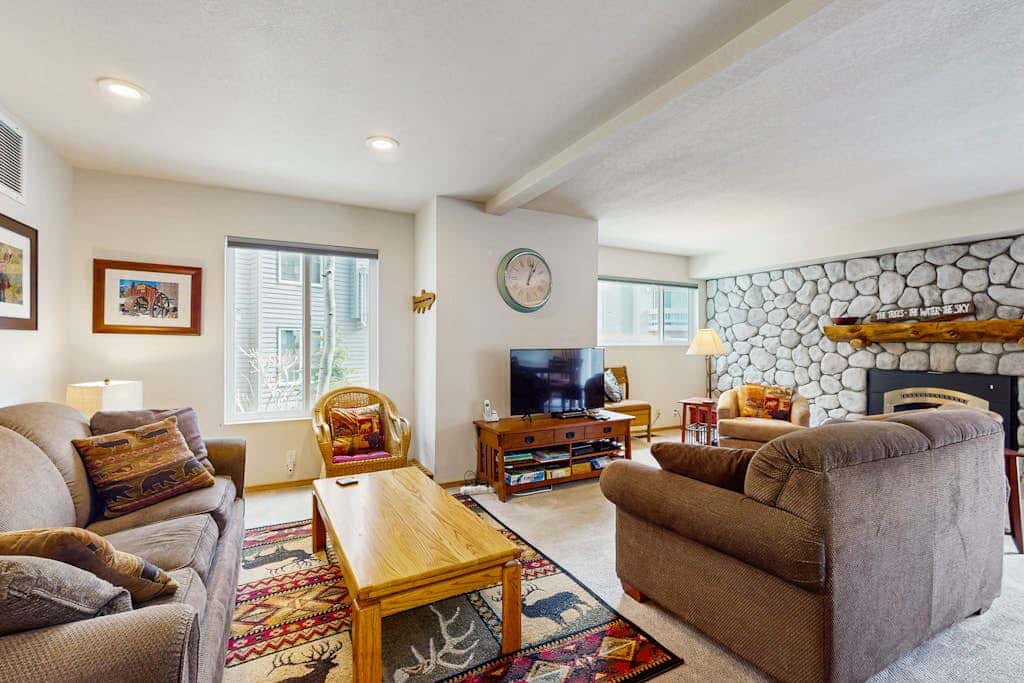 Snowcreek 607
