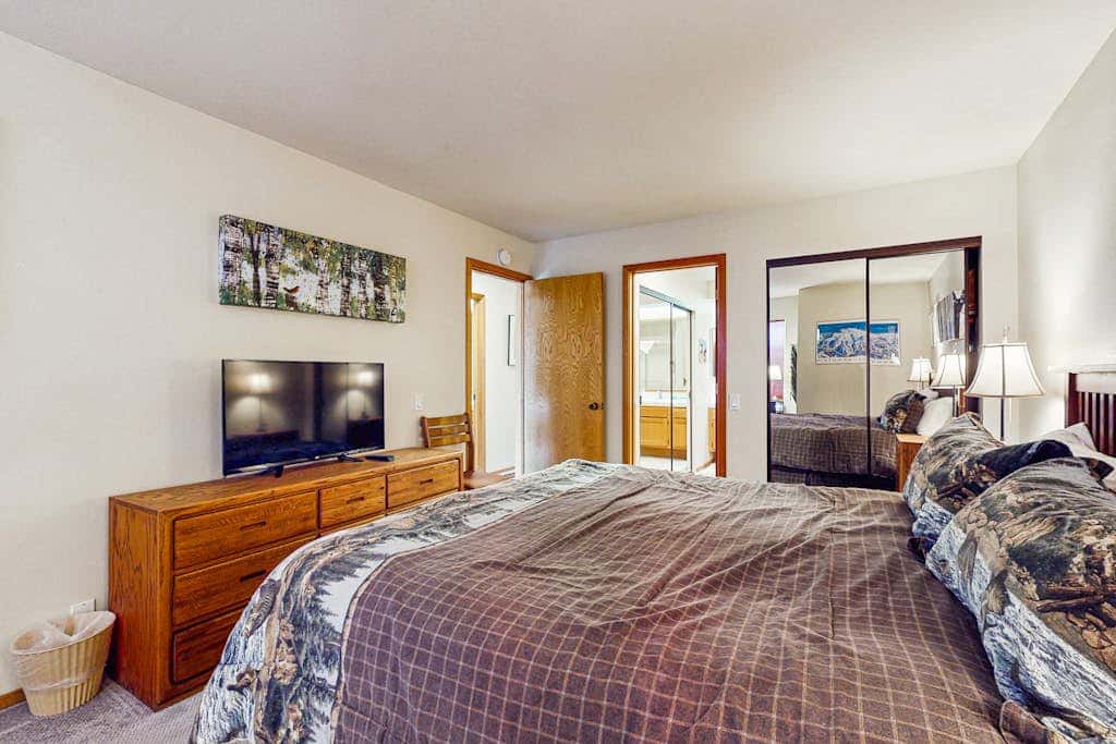 Snowcreek 607