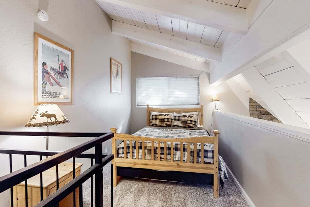 Mammoth View Villas 24