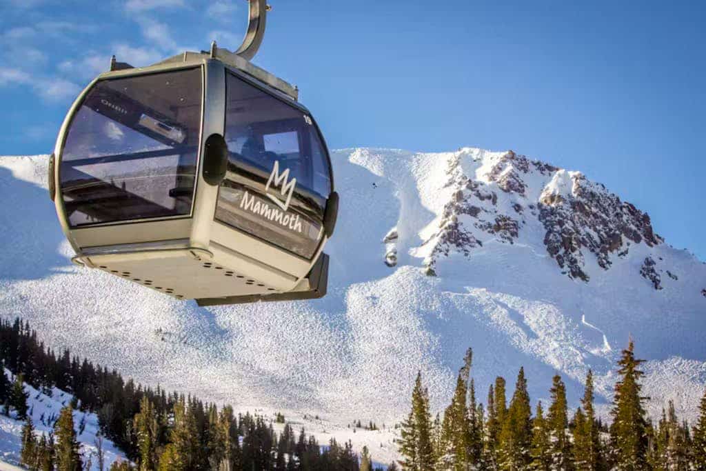 Luxe, Modern Townhome w/ Mountain Views & WiFi - Close to Golf & Skiing