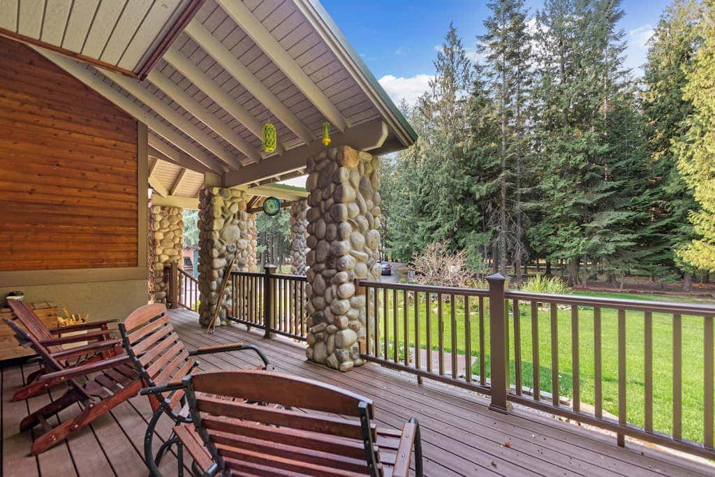 Heckanecki's River Lake Lodge