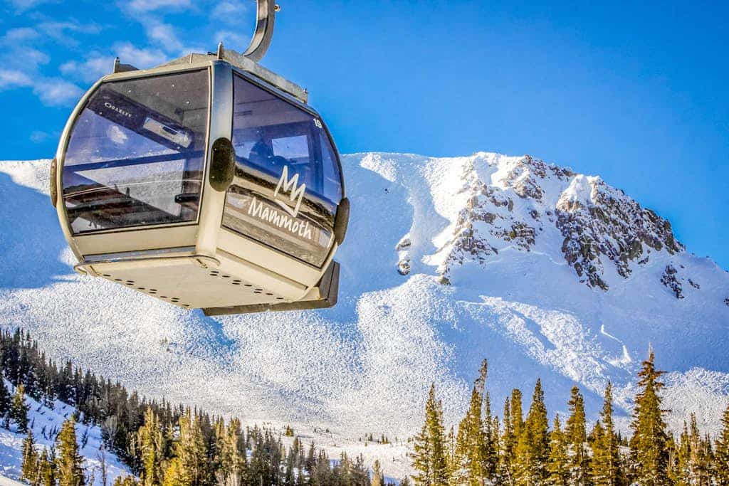 Lovely mountain view condo with pool, hot tub, sauna, & balcony