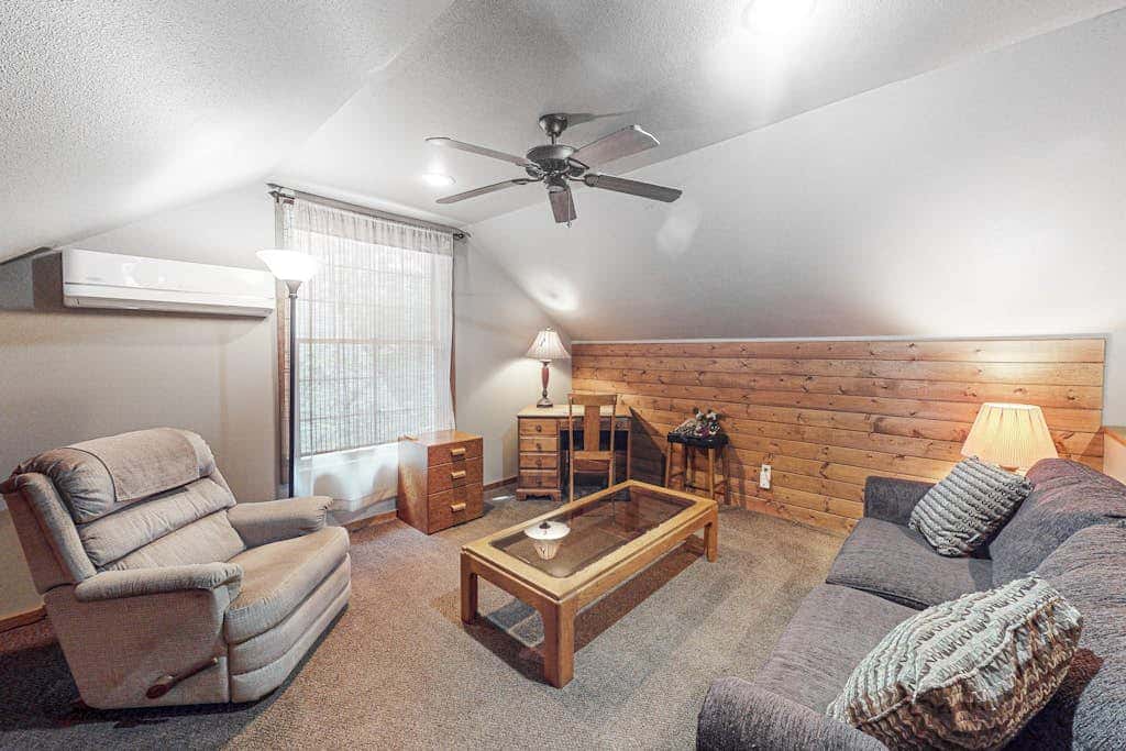 Monarch House -Home and Studio