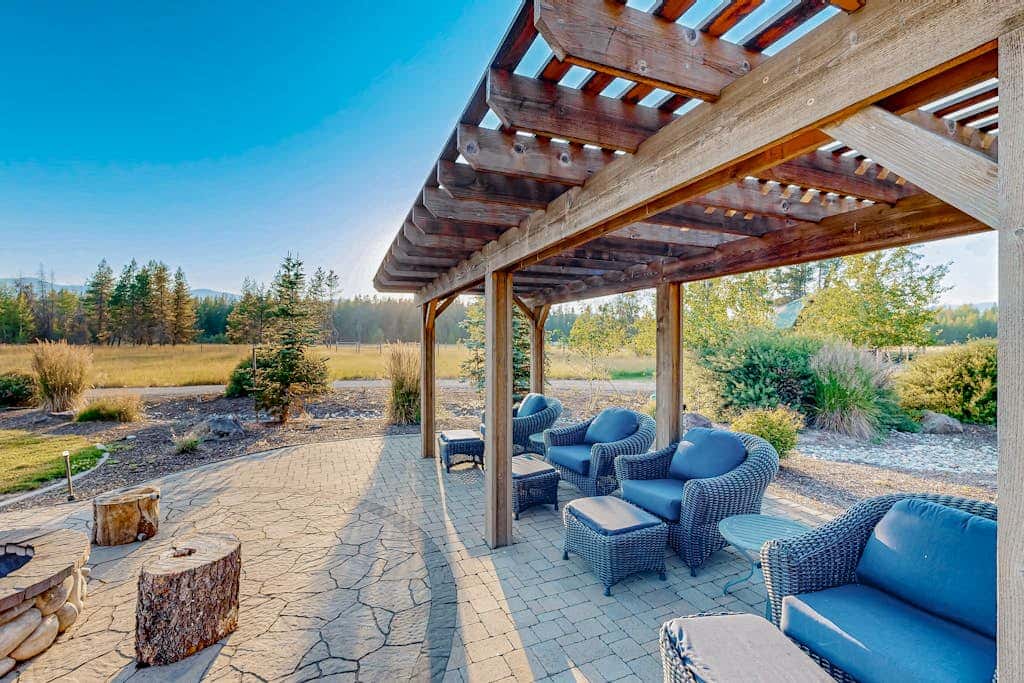 Waterfront Ranch on Pend Oreille