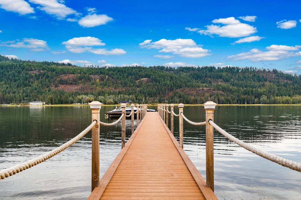 Waterfront Ranch on Pend Oreille