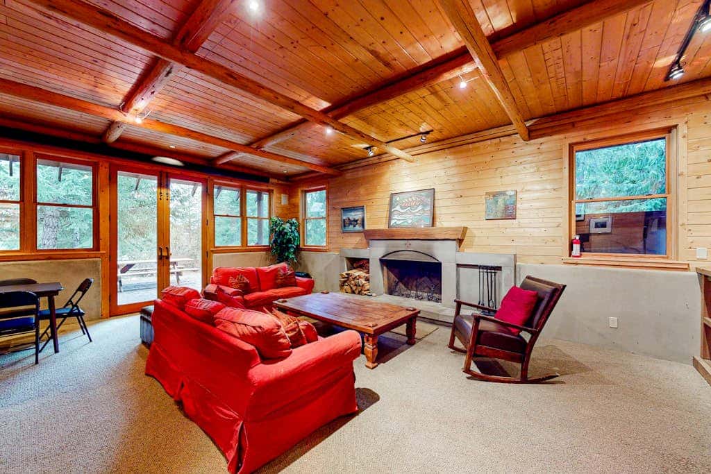 Eureka Lodge