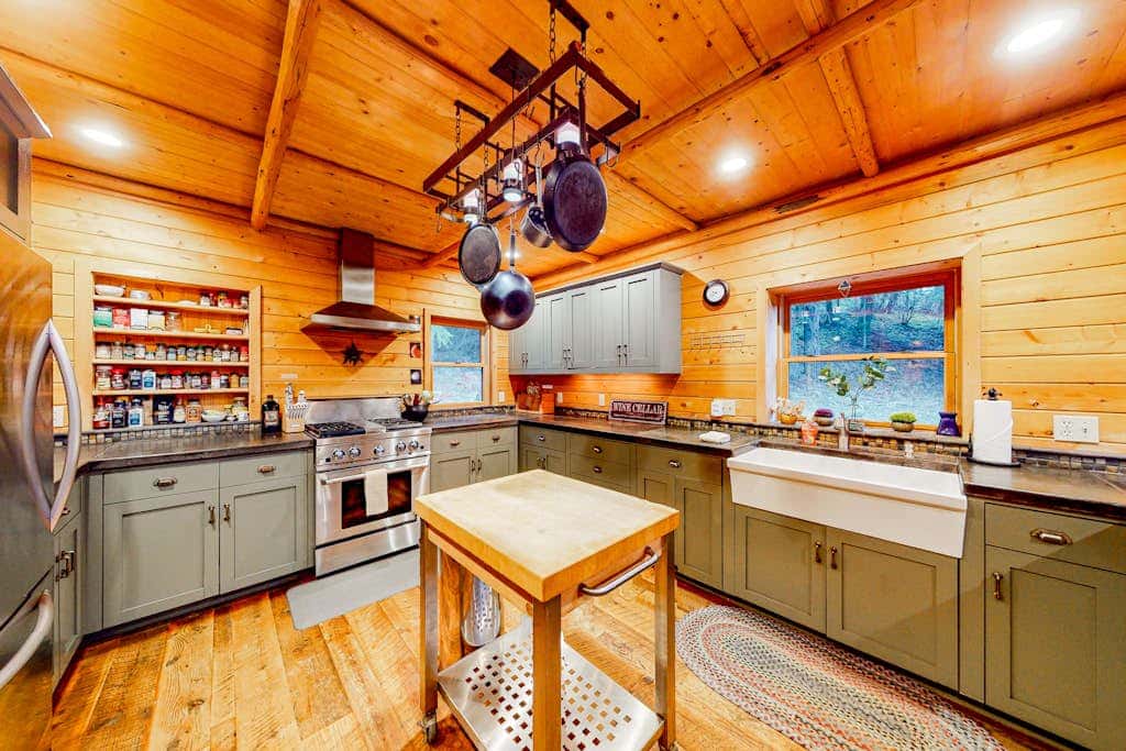 Eureka Lodge