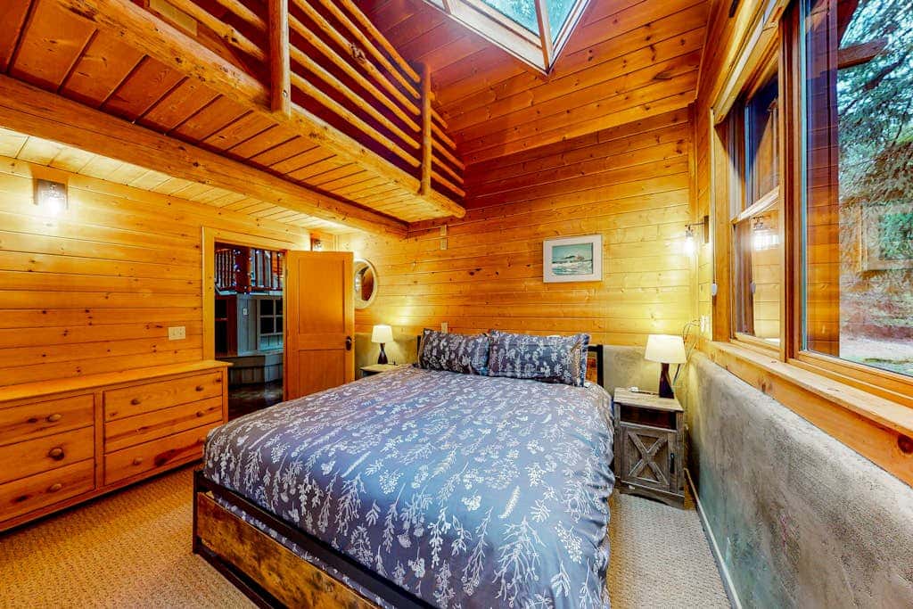 Eureka Lodge
