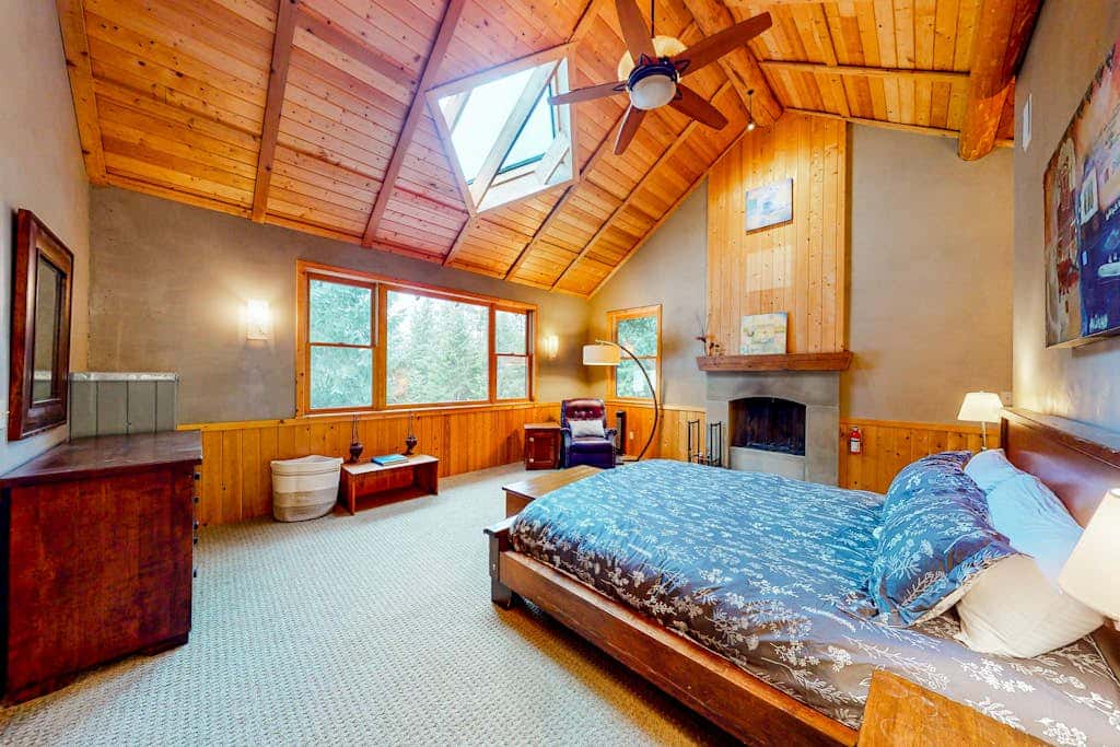 Eureka Lodge
