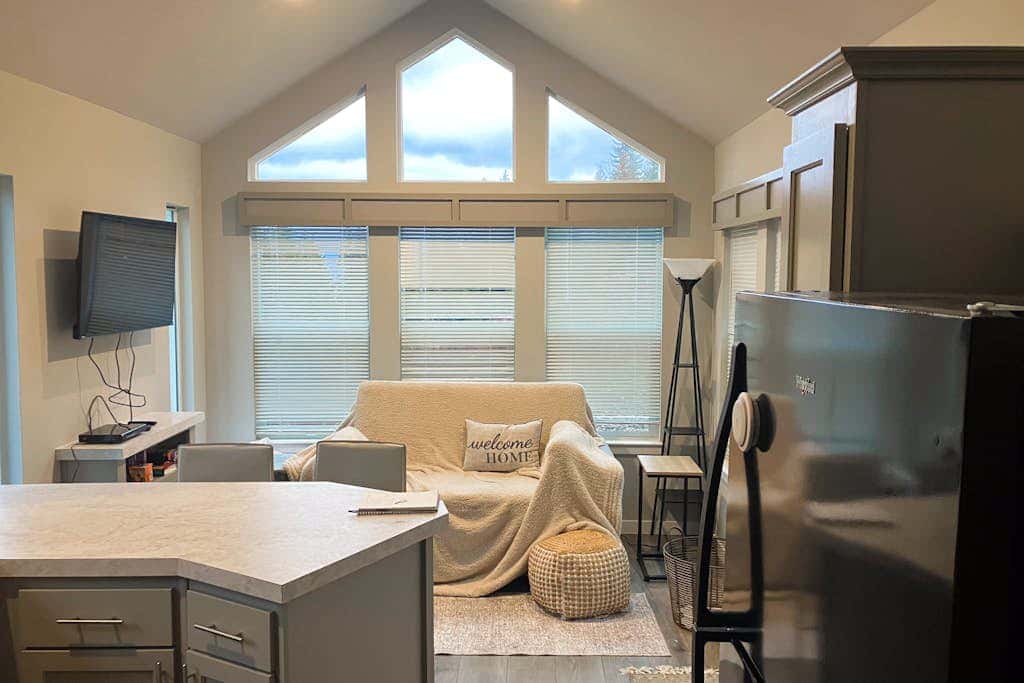 Tiny Lake Retreat