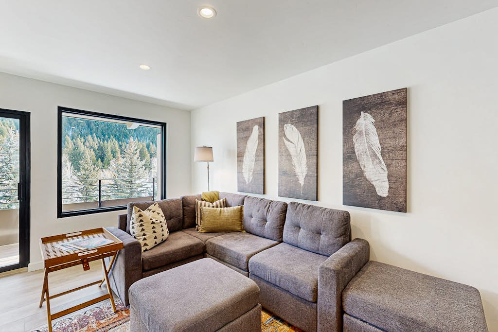 Limelight  Basecamp Condo | Ski, Bike, & Adventure