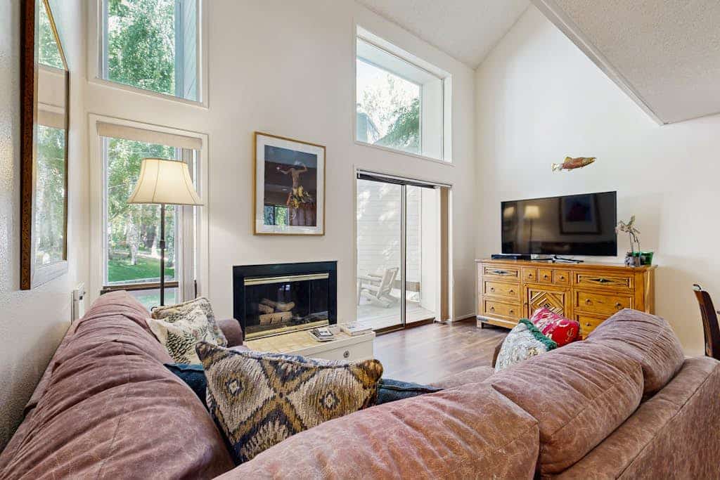 Views and recreation: Sun Valley condo with pool, sauna, tennis and hot tub!