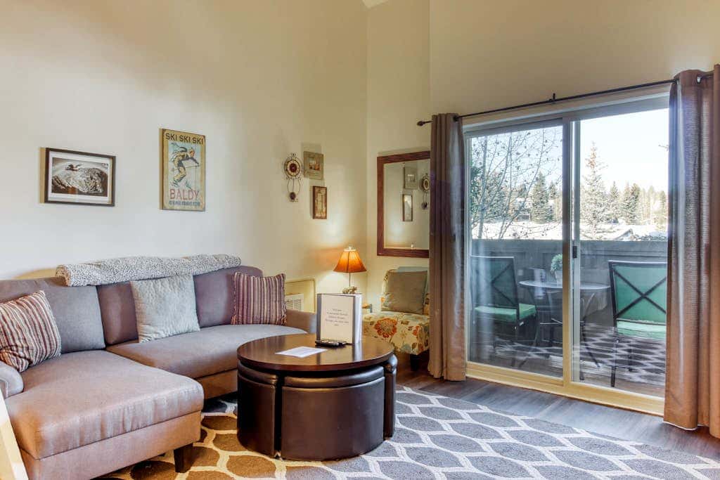 Elkhorn Escape - Renovated 2020