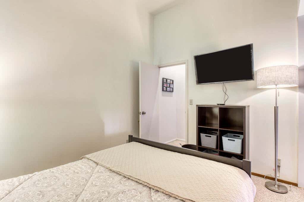 Elkhorn Escape - Renovated 2020
