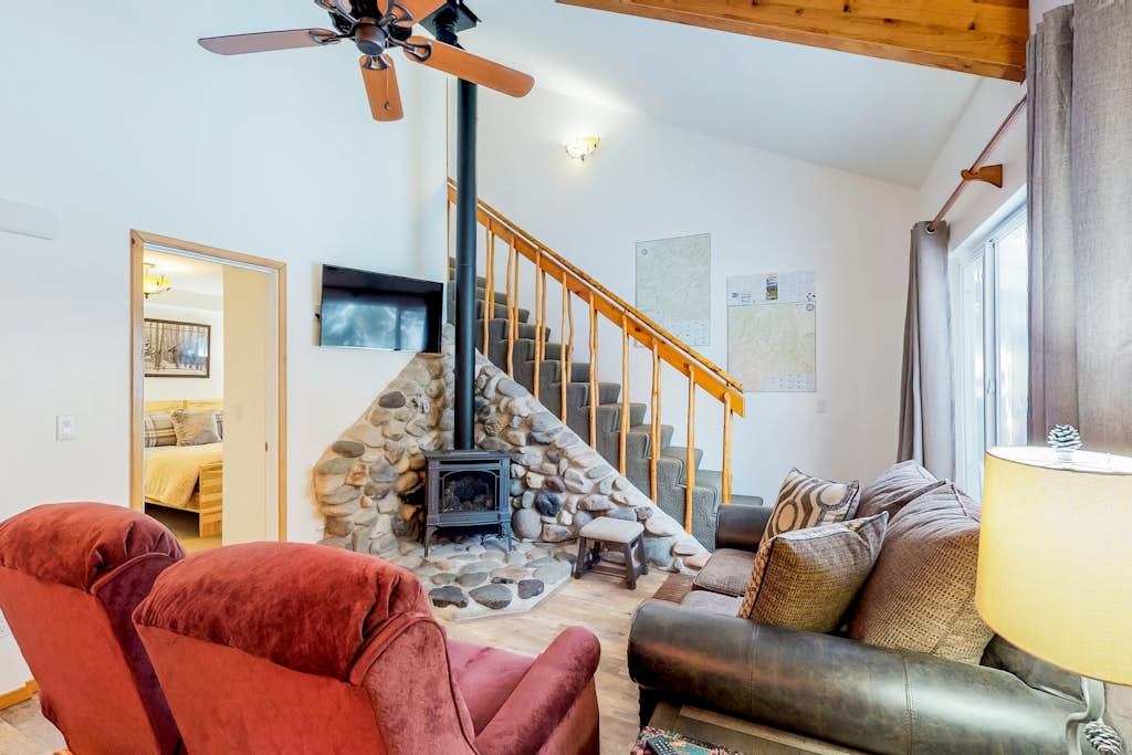 Pinewood Delightful Retreat
