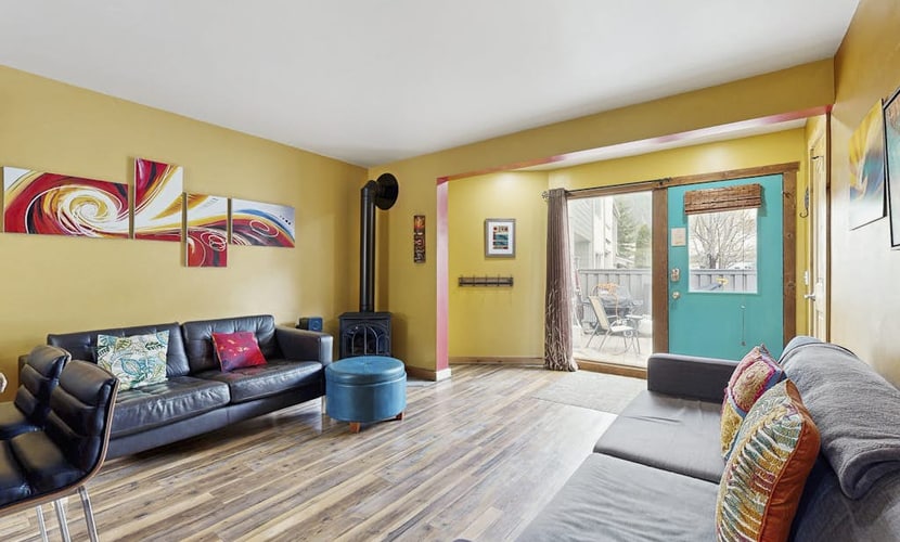 Cozy home w/ a full kitchen & grill - walking distance to River Run & Ketchum