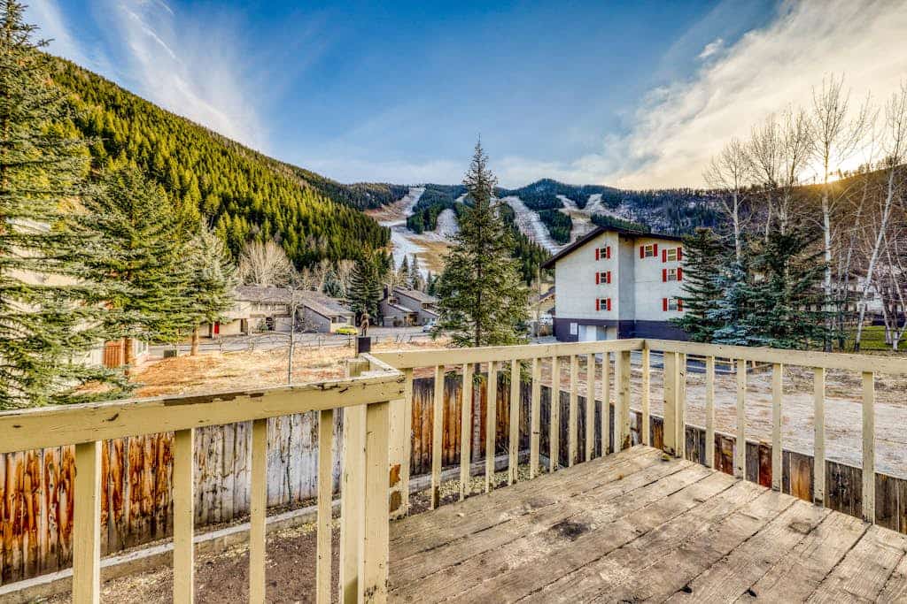 Newly-updated Warm Springs condo w/ski & mountain views - Dogs ok