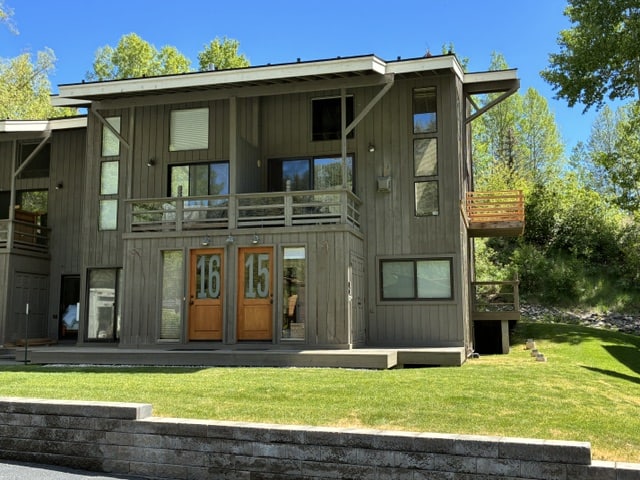 Wonderful Mountain Getaway W/ Shared Pool, Multiple Balconies, Gas Grill & WiFi