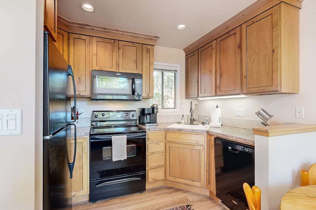 Pleasant condo with private washer/dryer