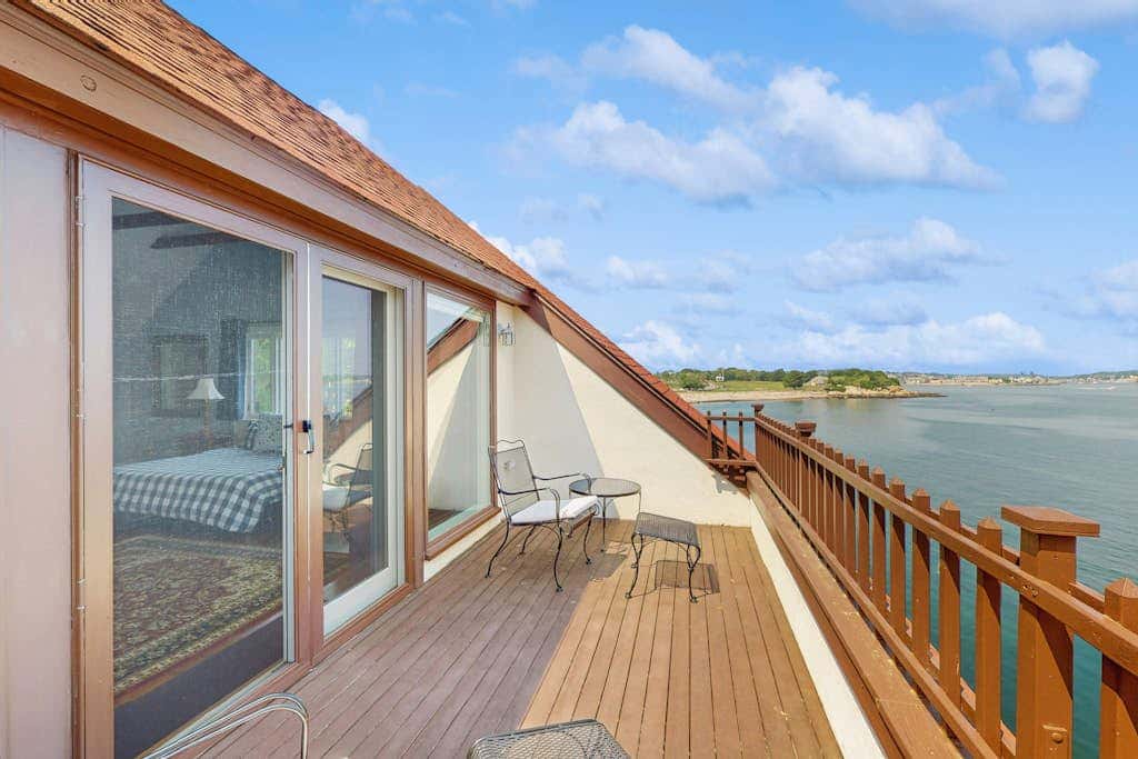 Point Radio Cottage