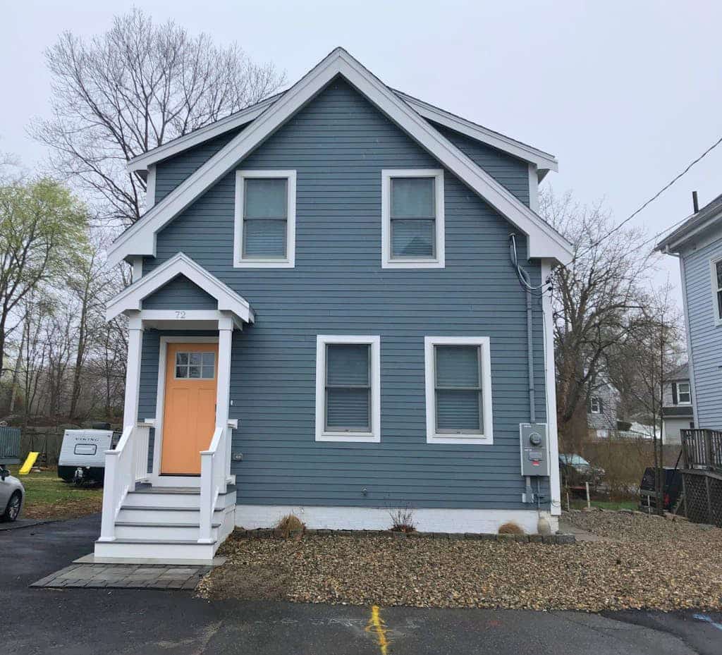 Coastal retreat steps to the beach with smart TVs, desk, grill, children's items