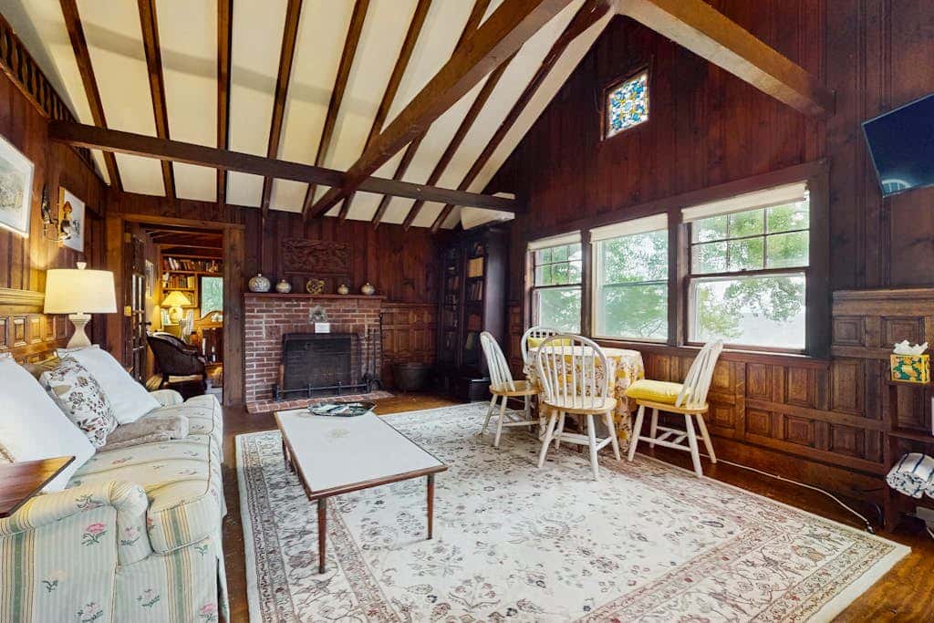 Rustic Rockport Cottage