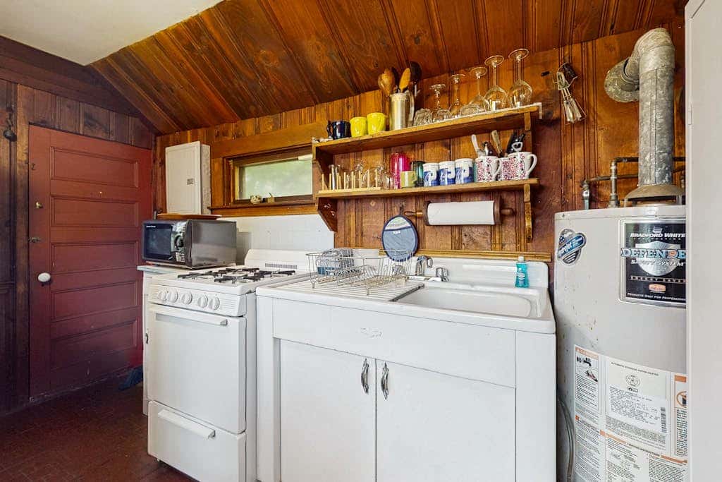 Rustic Rockport Cottage