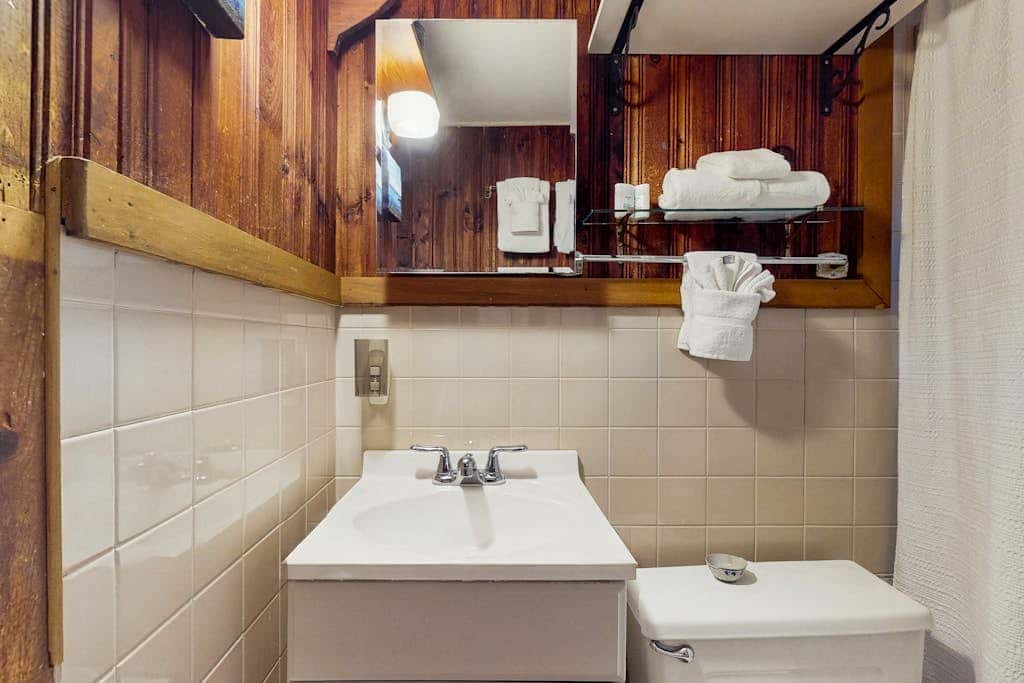 Rustic Rockport Cottage