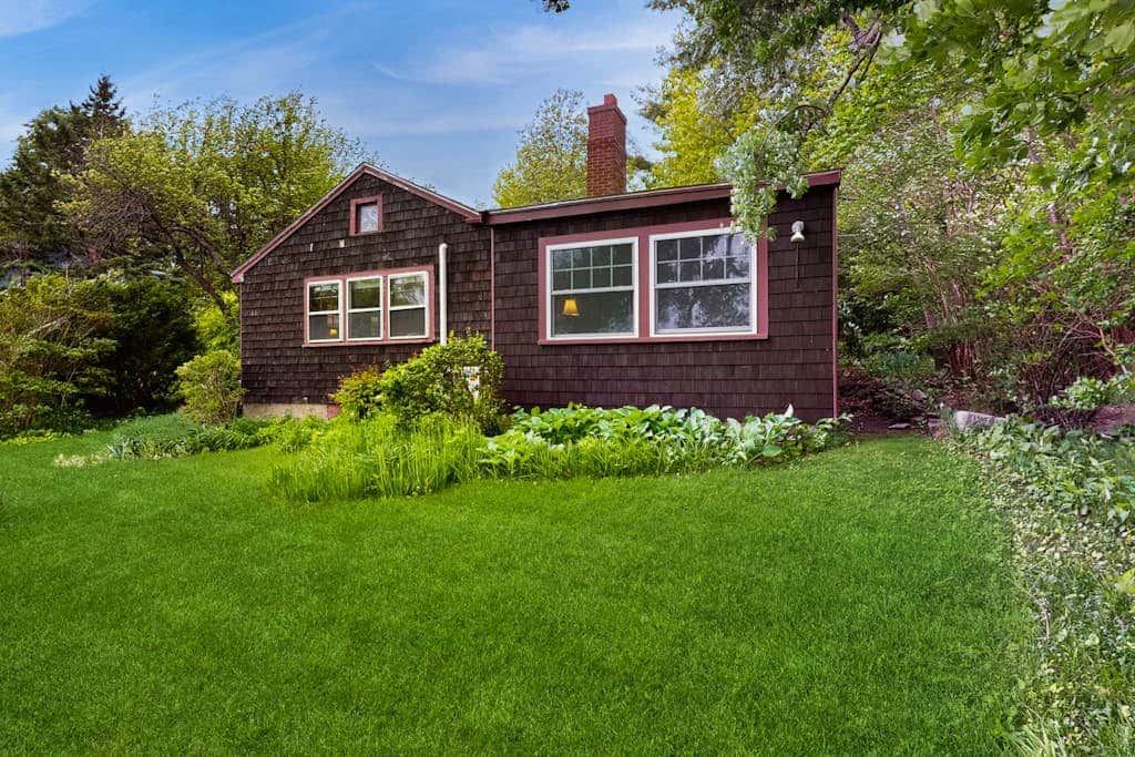 Rustic Rockport Cottage