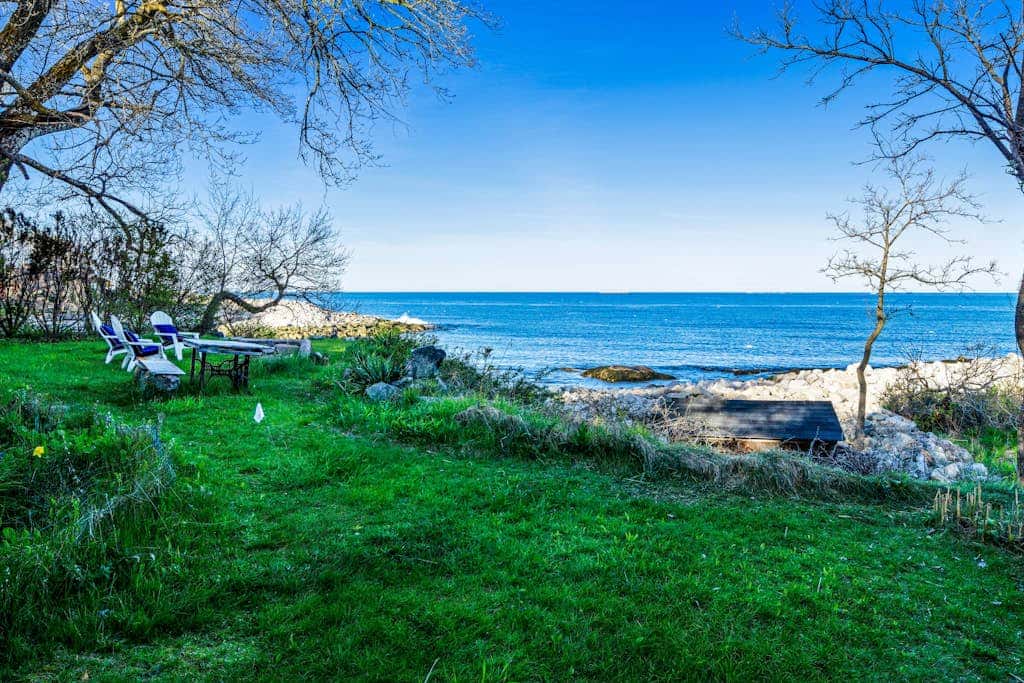 Rustic Rockport Cottage