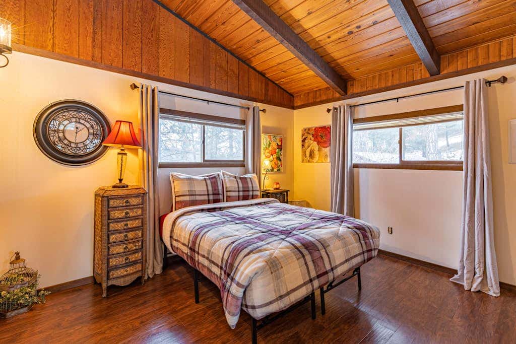 Hilltop Hideaway