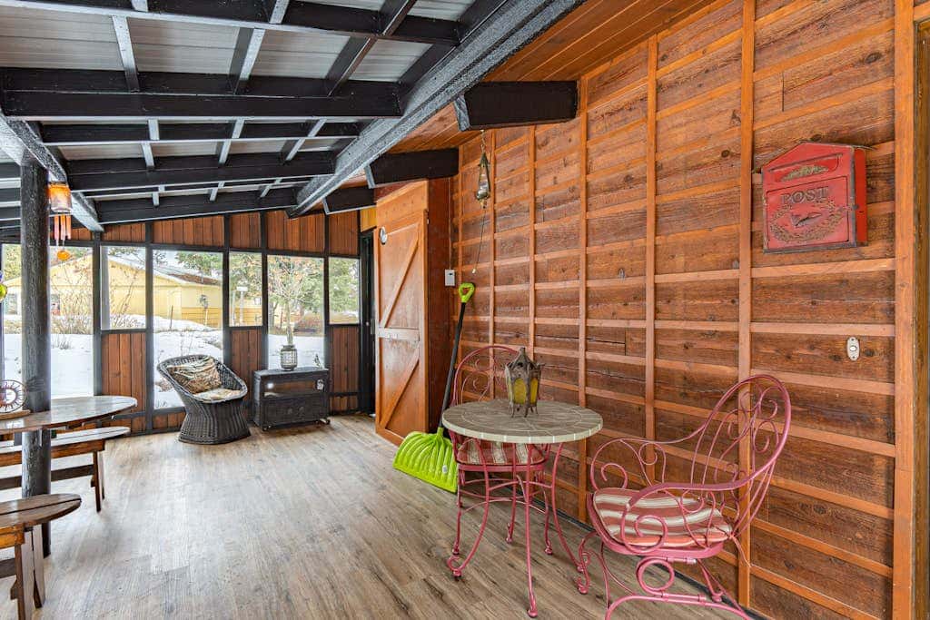Hilltop Hideaway