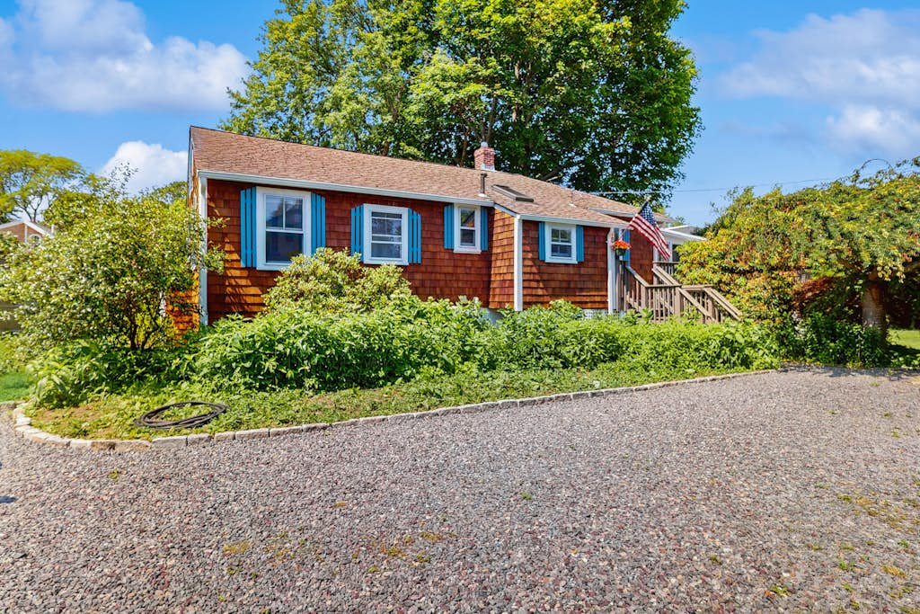 Blue Moon Cottage