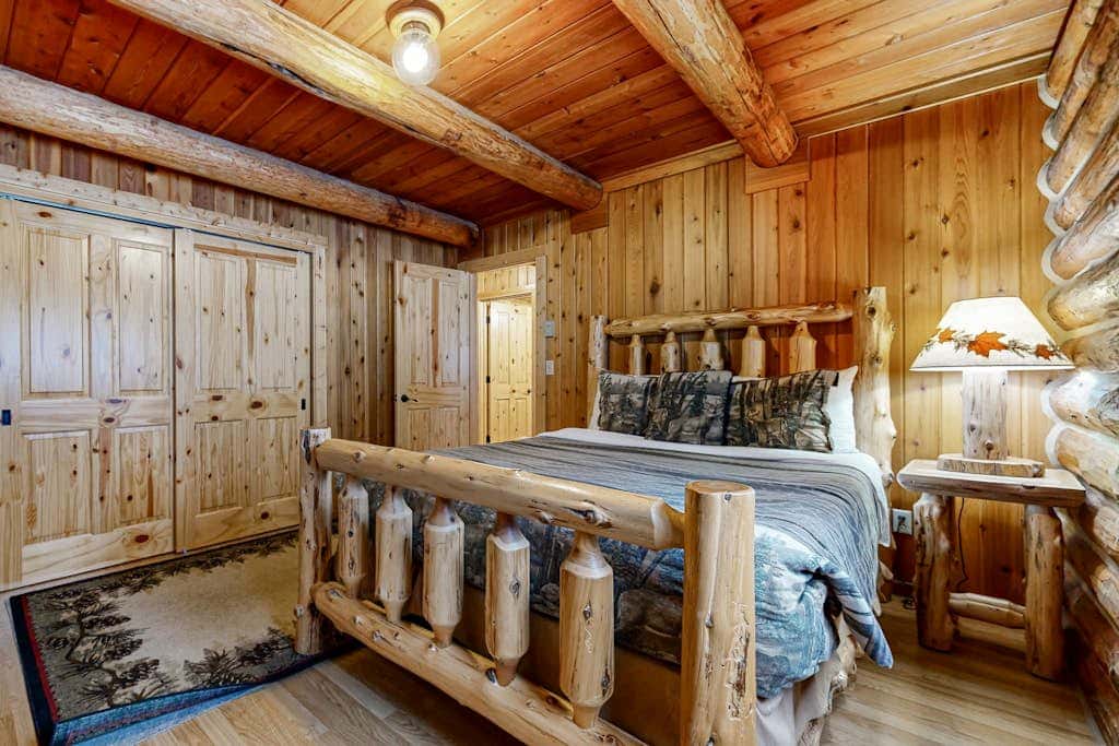 Blacktail Cabin