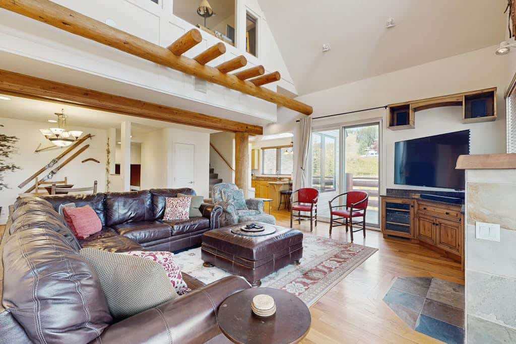 Ski-In/Ski-Out Townhouse with Outdoor Hot Tub, Access to Big Sky Resort