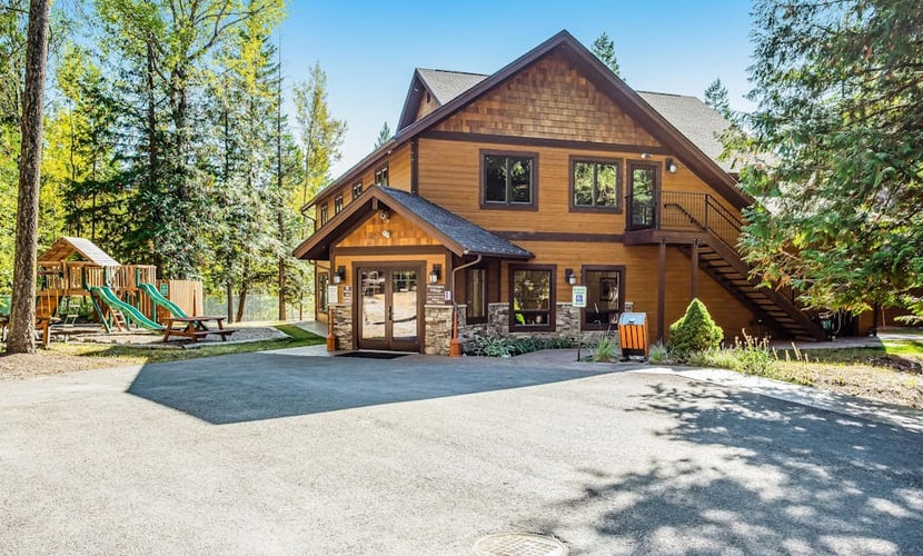 Resort condo with in/outdoor pools, beach, fishing pond, dock, sauna, & tennis