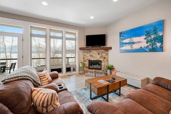 Luxe lakefront condo with stunning view & boat slip - walk to City Beach