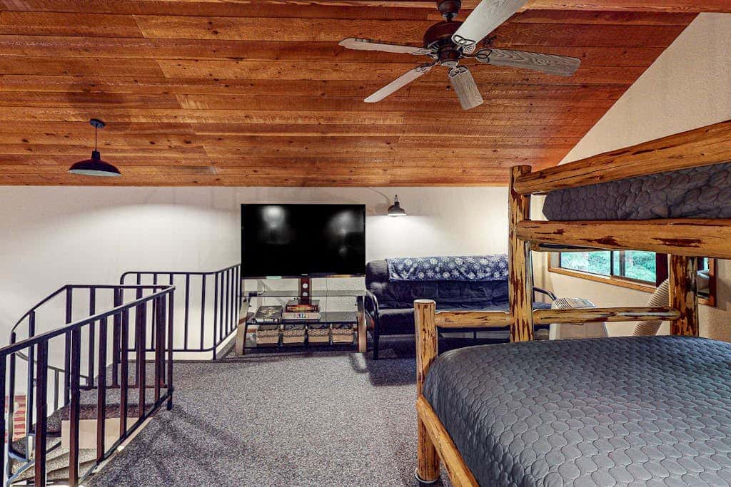 Peaceful Pine Retreat