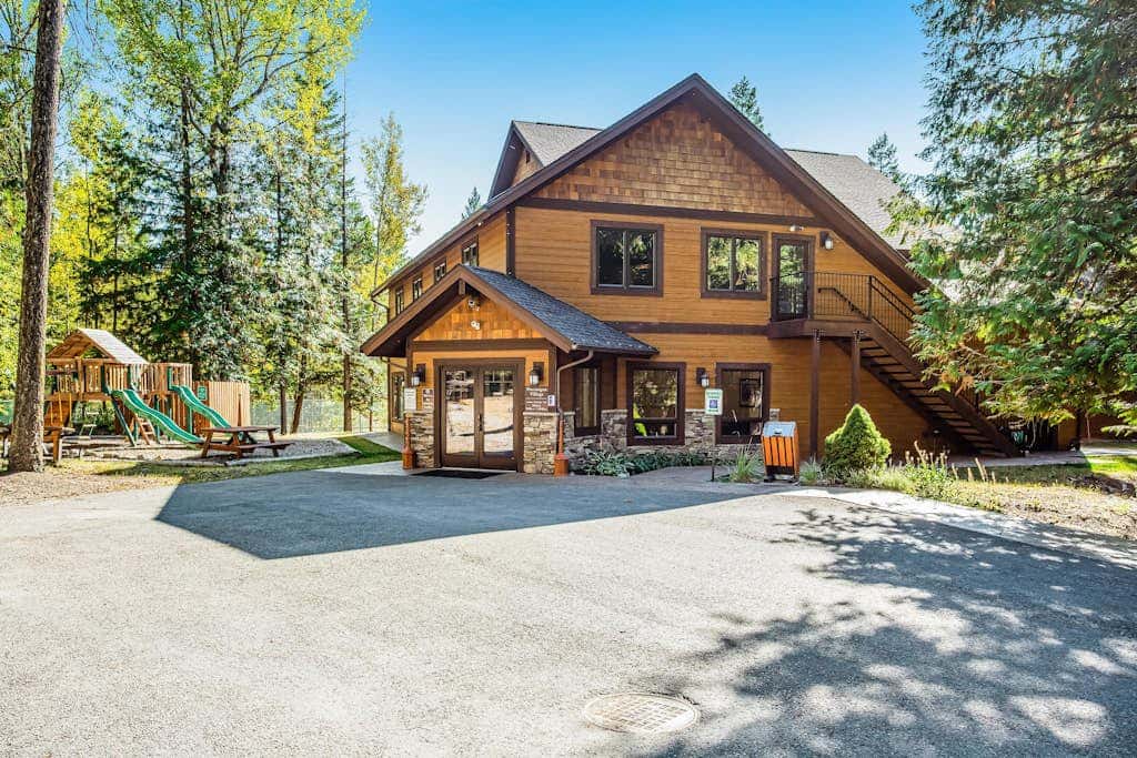 Peaceful Pine Retreat