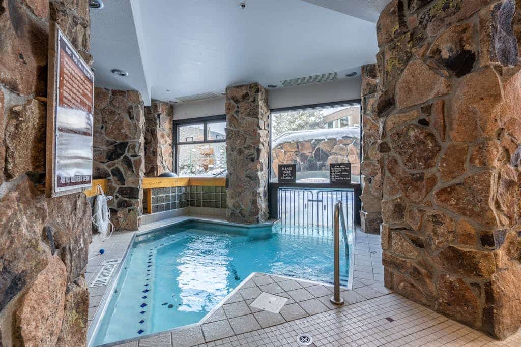 Condo with hot tub & pool - prime ski-in/out location