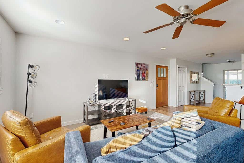 Immaculate Condo Near Meadow Village | New Carpet, Mountain Views & Dog-Friendly