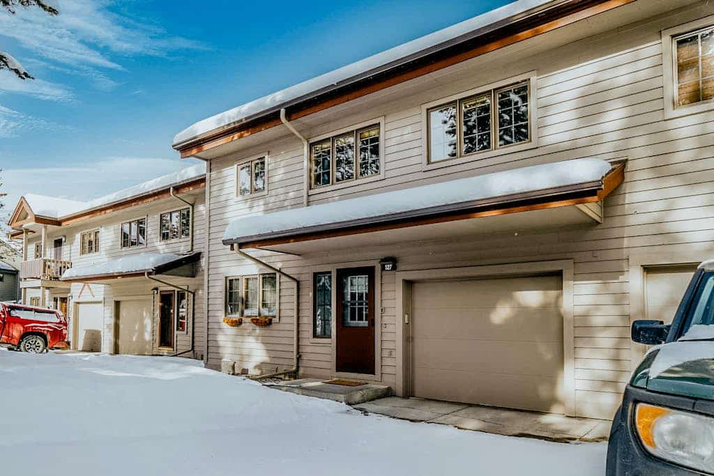 High Country dog-friendly townhome with fireplace & private balcony