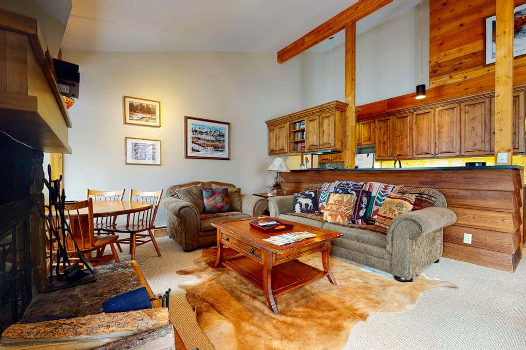 621 Tamarack