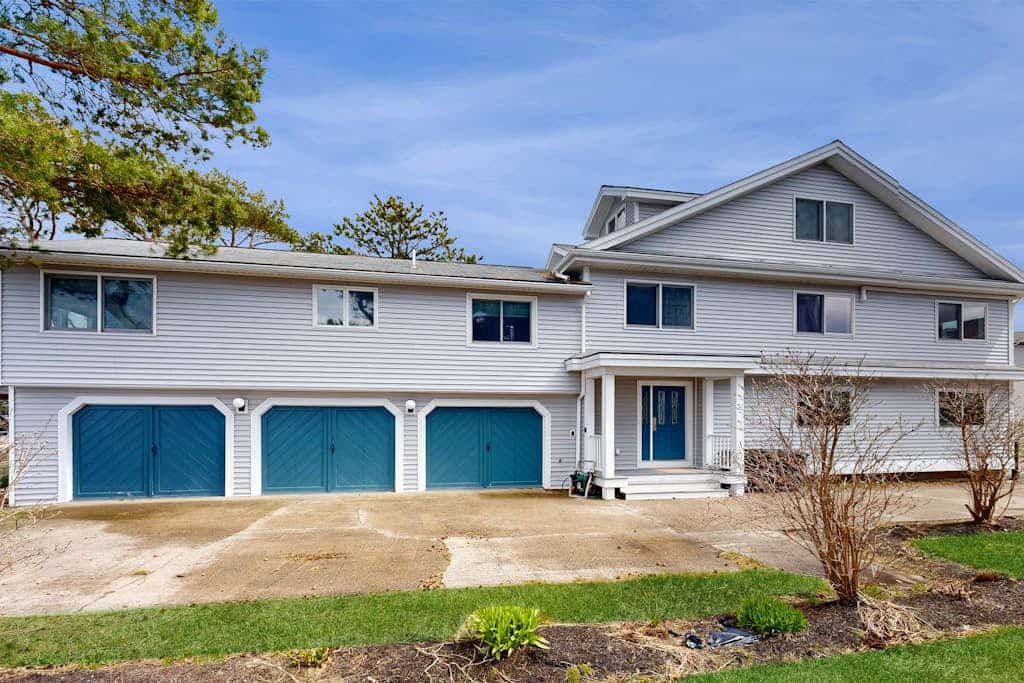 Ocean View, Riverfront Home w/ Marsh Views, 2 Decks, Kayaks - Walk to Beach